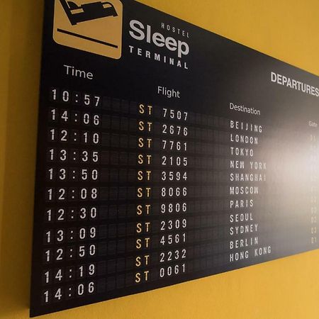 Sleep Terminal Hostel Chiang Mai Exterior photo