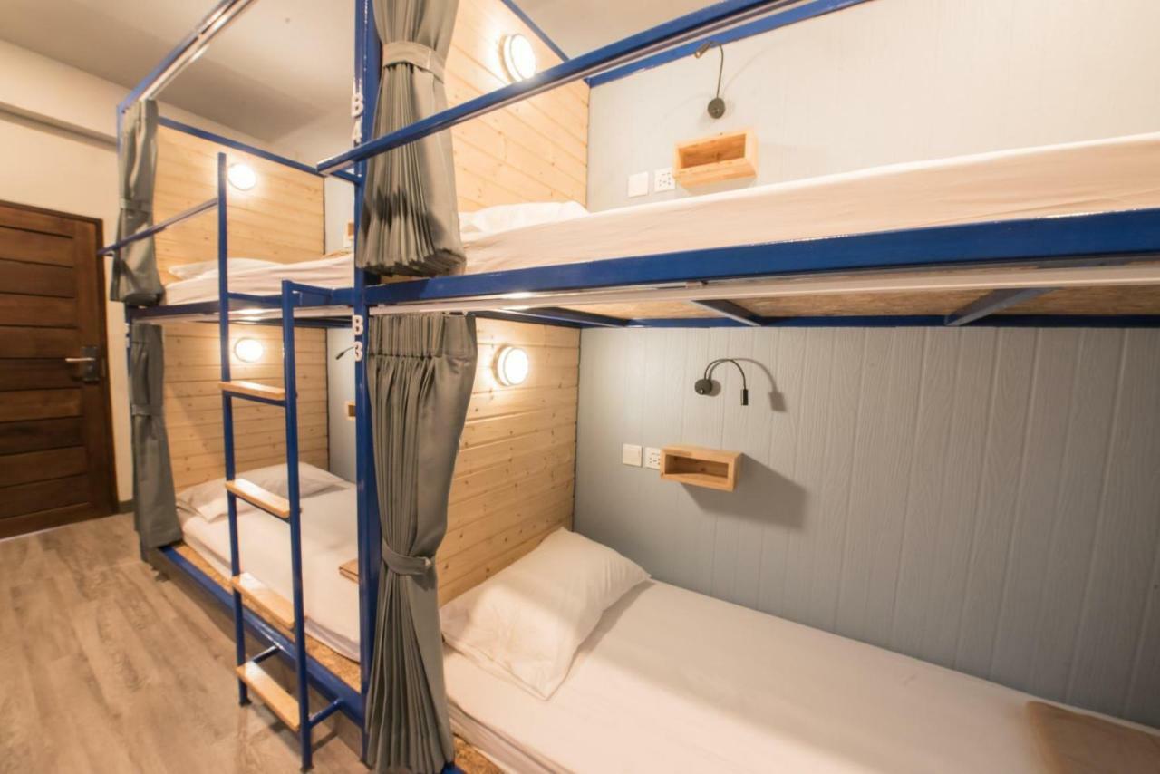 Sleep Terminal Hostel Chiang Mai Exterior photo