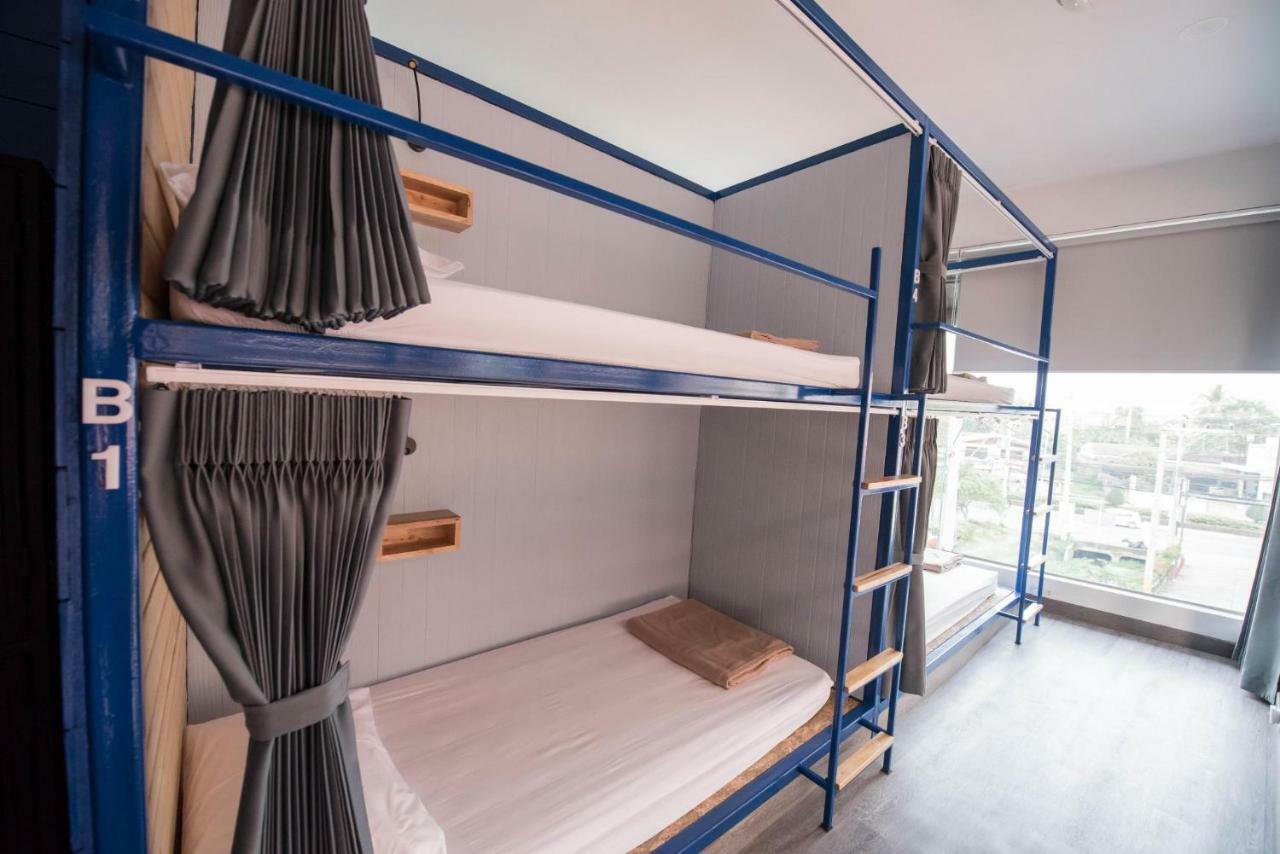 Sleep Terminal Hostel Chiang Mai Exterior photo