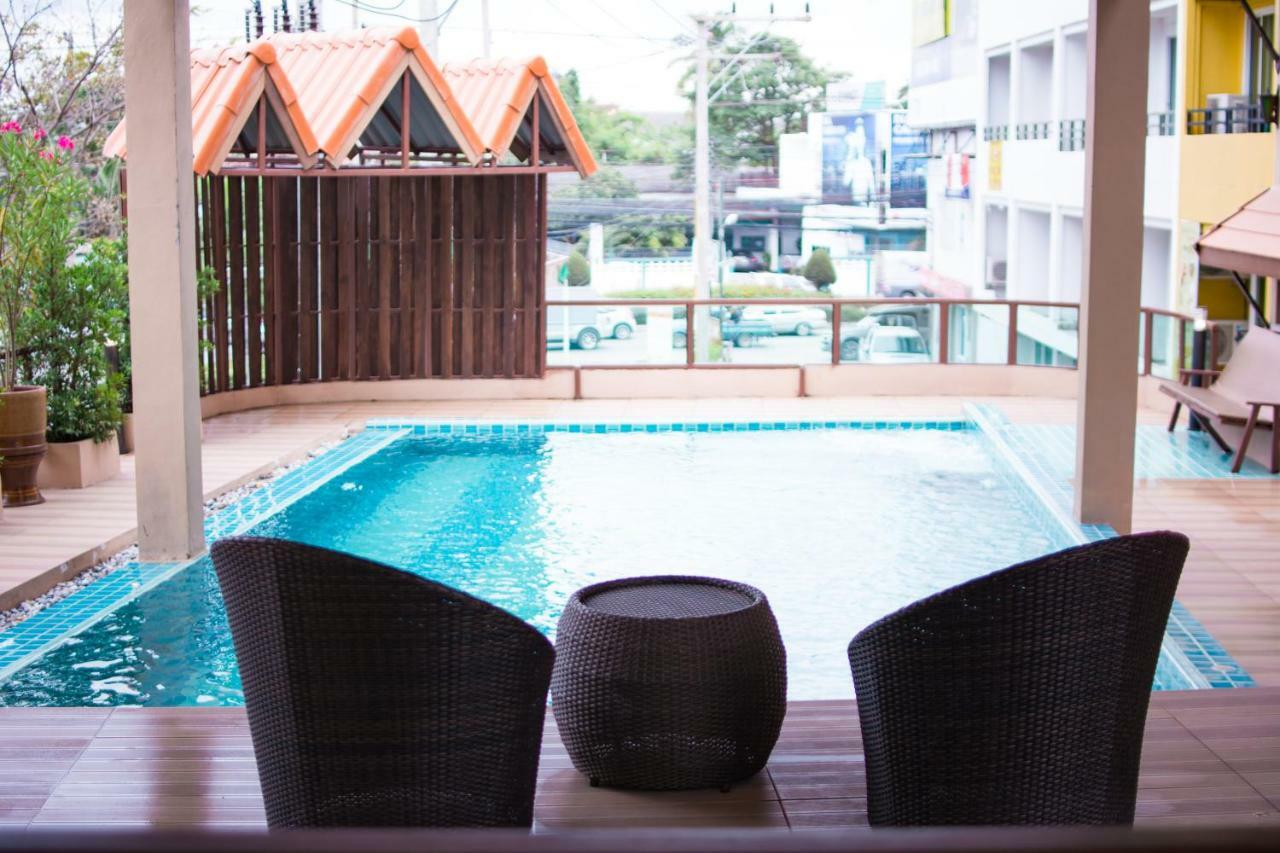 Sleep Terminal Hostel Chiang Mai Exterior photo